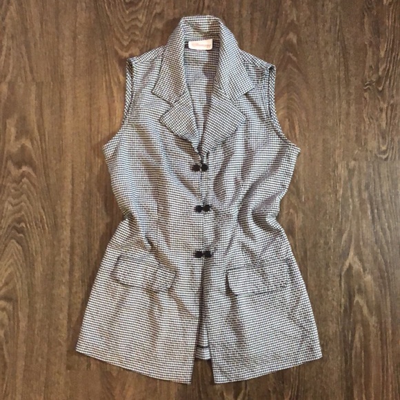 Vintage Checkered Sleeveless Button Down - Picture 7 of 17